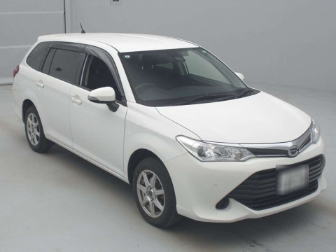 2017 Toyota Corolla Fielder NZE164G[2]