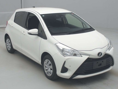 2018 Toyota Vitz KSP130[2]