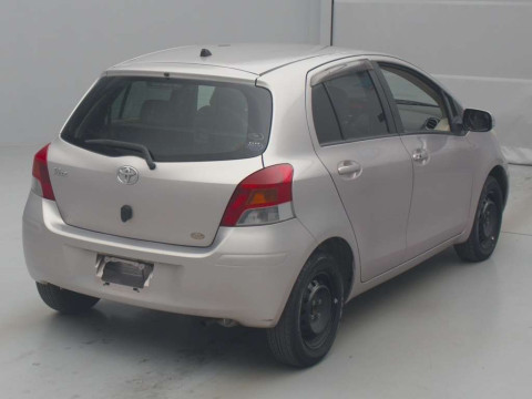 2010 Toyota Vitz KSP90[1]