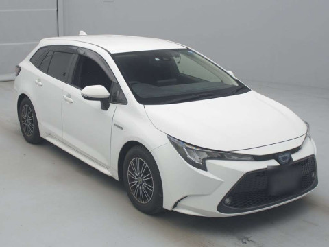 2019 Toyota Corolla Touring Wagon ZWE214W[2]