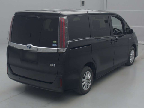 2020 Toyota Noah ZWR80G[1]