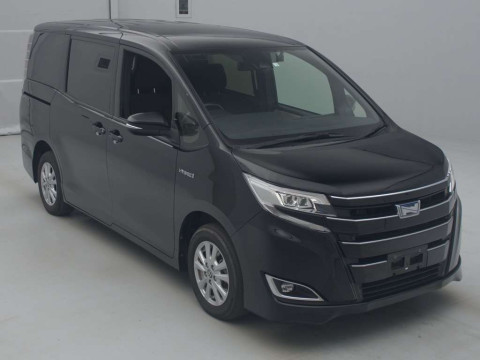 2020 Toyota Noah ZWR80G[2]