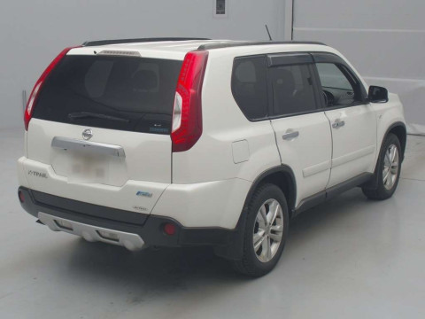 2013 Nissan X-Trail DNT31[1]