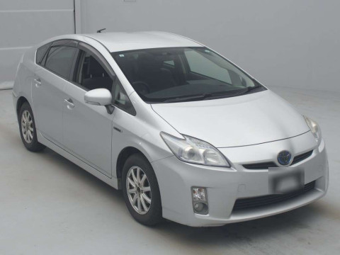 2011 Toyota Prius ZVW30[2]