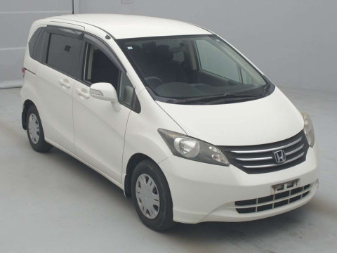 2009 Honda Freed GB3[2]