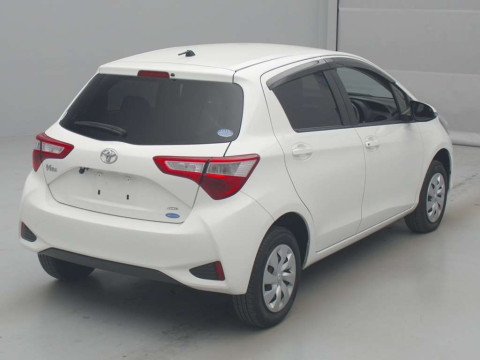 2017 Toyota Vitz NSP135[1]