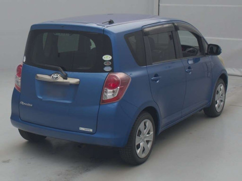 2010 Toyota Ractis SCP100[1]