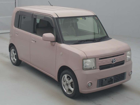 2013 Toyota Pixis Space L575A[2]