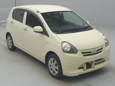 2012 Daihatsu Mira es LA300S[2]