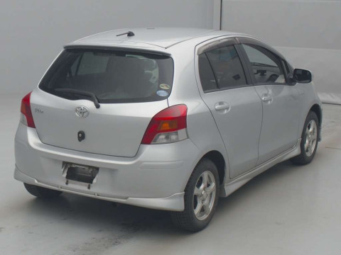 2008 Toyota Vitz SCP90[1]