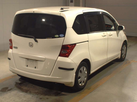 2010 Honda Freed GB3[1]