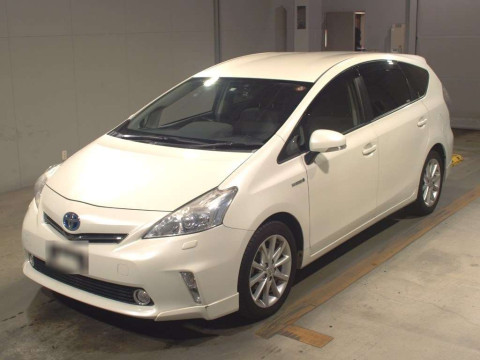 2011 Toyota Prius alpha ZVW41W[0]