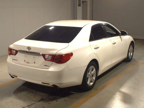 2010 Toyota Mark X GRX130[1]