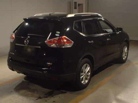 2015 Nissan X-Trail HNT32[1]