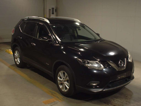 2015 Nissan X-Trail HNT32[2]