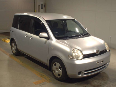 2004 Toyota Sienta NCP81G[2]