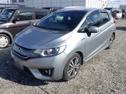 2014 Honda Fit Hybrid GP5[0]