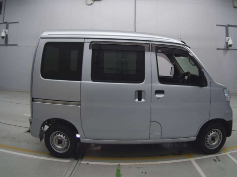 2021 Daihatsu Hijet Cargo S331V[2]