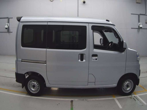 2023 Daihatsu Hijet Cargo S700V[2]