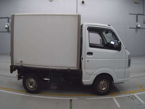 2016 Suzuki Carry Truck DA16T[2]