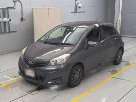 2012 Toyota Vitz NSP130[0]