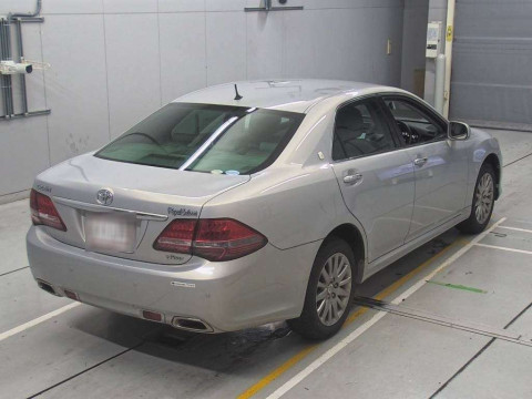 2008 Toyota Crown GRS201[1]