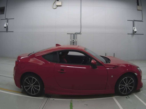 2017 Toyota 86 ZN6[2]