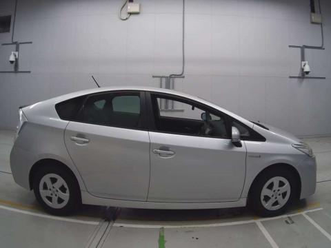 2009 Toyota Prius ZVW30[2]