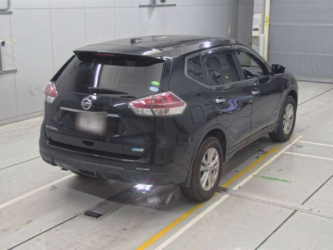 2015 Nissan X-Trail HNT32[1]