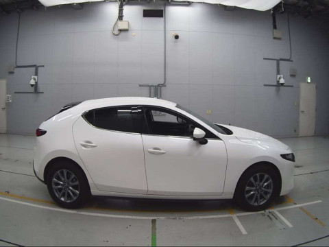 2022 Mazda Mazda3 Fastback BP5P[2]