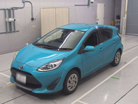 2019 Toyota Aqua NHP10[0]