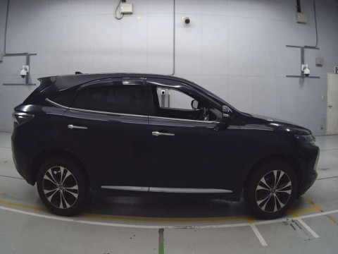 2016 Toyota Harrier ZSU65W[2]