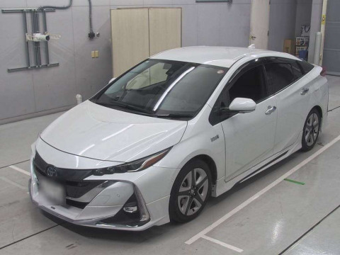 2020 Toyota Prius PHV ZVW52[0]