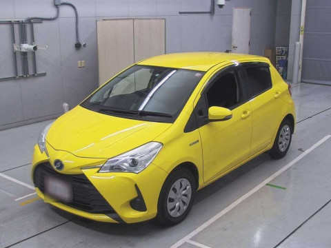 2017 Toyota Vitz NHP130[0]