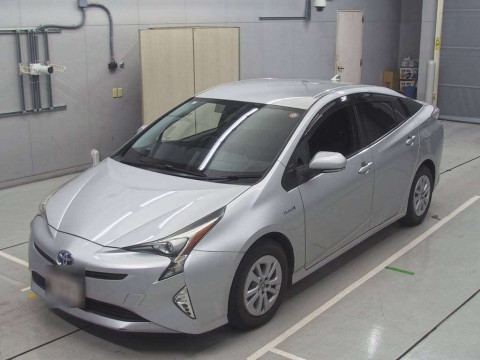 2016 Toyota Prius ZVW50[0]