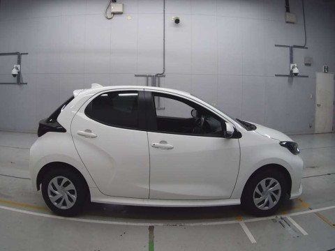 2021 Toyota YARIS KSP210[2]