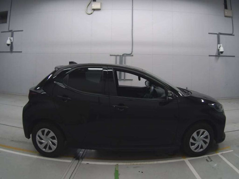 2021 Toyota YARIS KSP210[2]