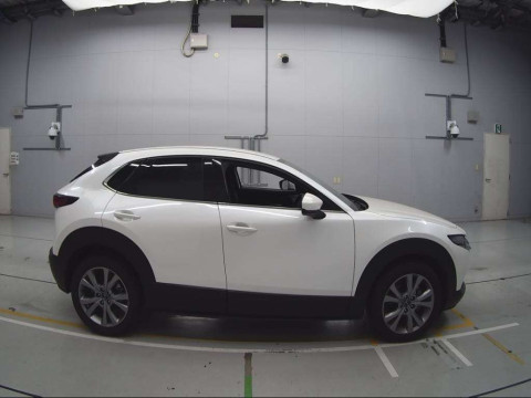 2022 Mazda CX-30 DM8P[2]