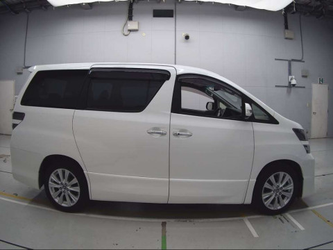 2013 Toyota Vellfire ANH25W[2]