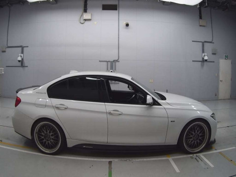 2012 BMW 3 Series 3F30[2]