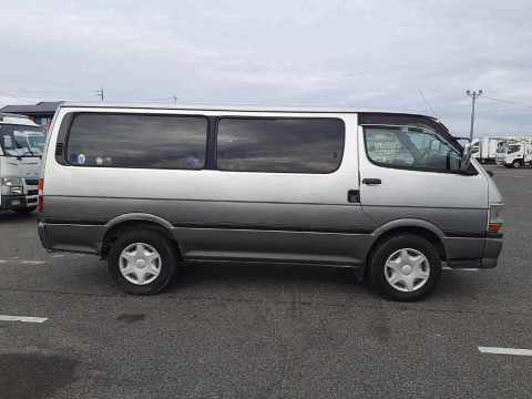 2001 Toyota Hiace Van RZH112V[2]