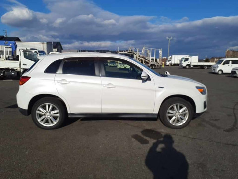 2014 Mitsubishi RVR GA4W[2]