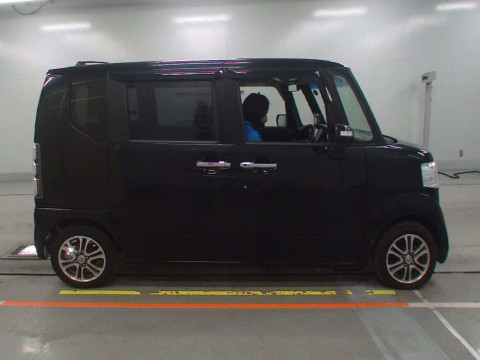 2013 Honda N-BOX JF1[2]