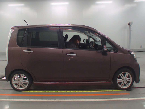 2013 Daihatsu Move LA100S[2]