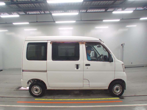 2014 Daihatsu Hijet Cargo S321V[2]