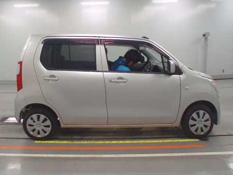 2013 Suzuki Wagon R MH34S[2]