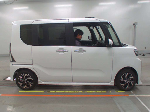 2024 Daihatsu Tanto Custom LA650S[2]