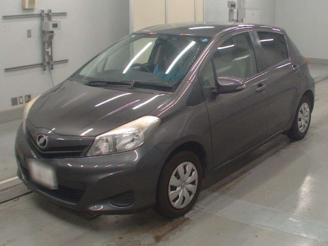 2011 Toyota Vitz NSP130[0]