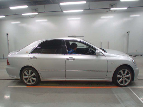 2007 Toyota Crown GRS180[2]