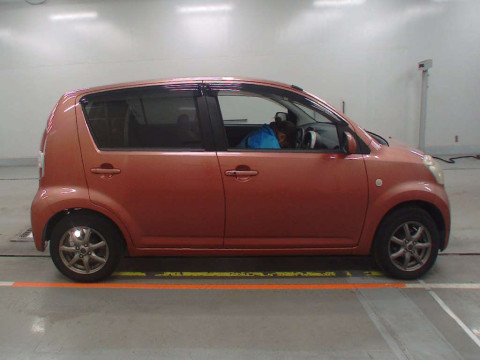 2004 Toyota Passo QNC10[2]